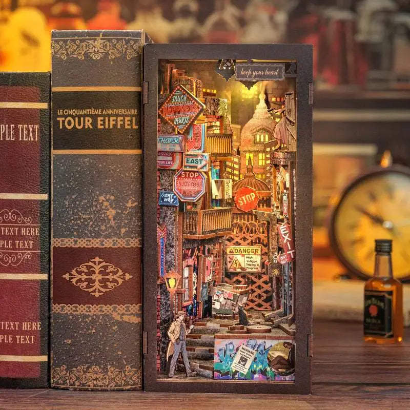 DIY Book Nook Kit | The Long Goodbye - DIY Magic World
