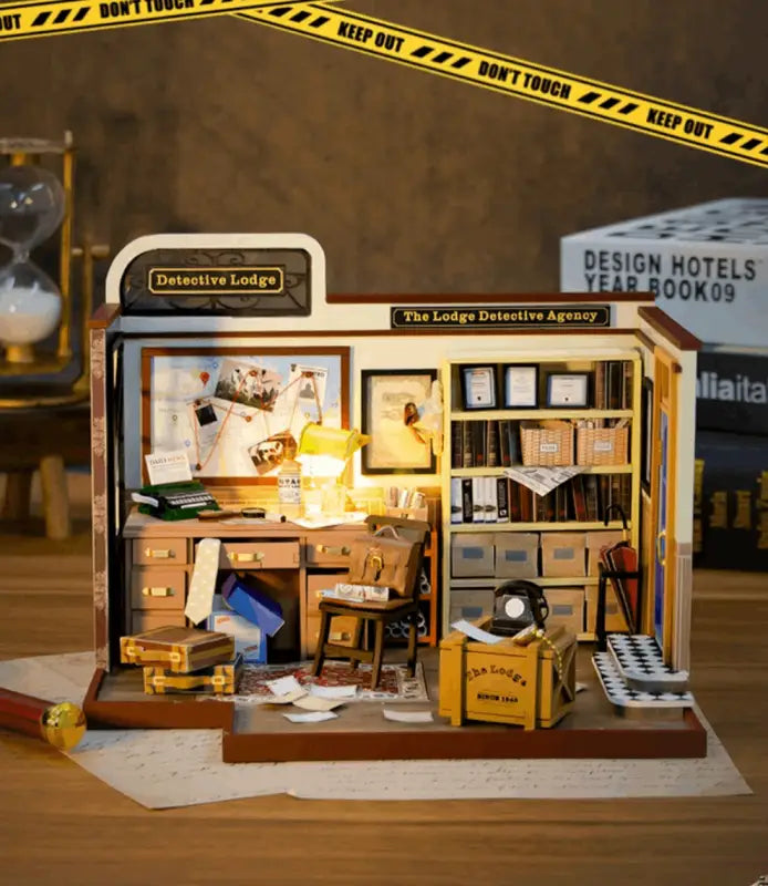 DIY Dollhouse Kit | Lodge Detective - DIY Magic World