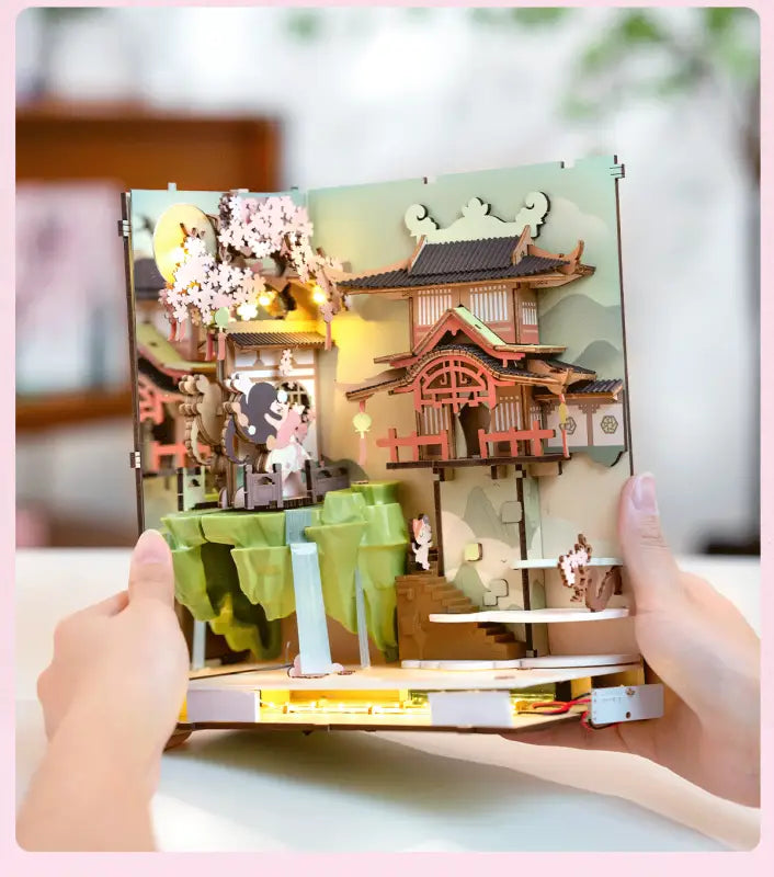 Robotime Rolife DIY Book Nook Kit | Falling Sakura - DIY Magic World