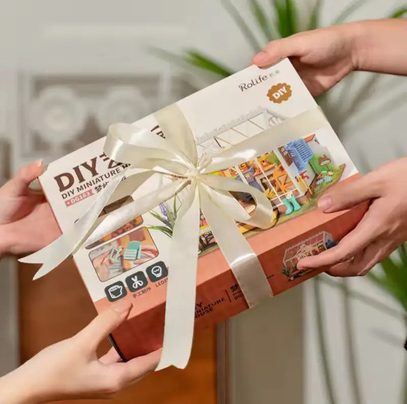 Robotime Rolife DIY Miniature Dollhouse Kit | Dreamy Garden House - DIY Magic World