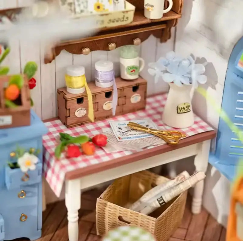 Robotime Rolife DIY Miniature Dollhouse Kit | Dreamy Garden House - DIY Magic World